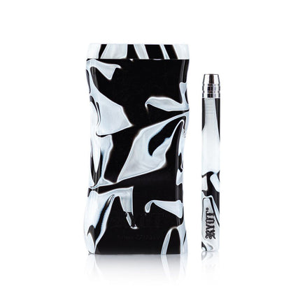 ACRYLIC MAGNETIC DUGOUT WITH MATCHING ONE HITTER