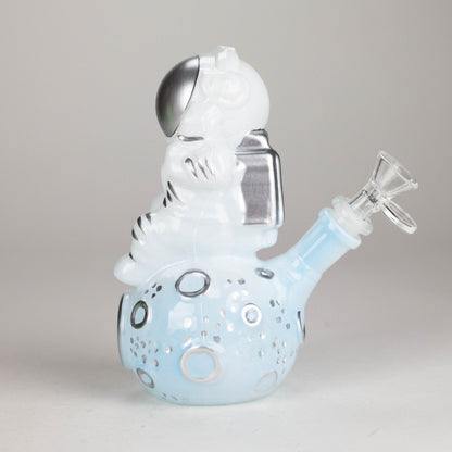 7" 3D Astronaut Glass Bong – Space Inspired Water Pipe