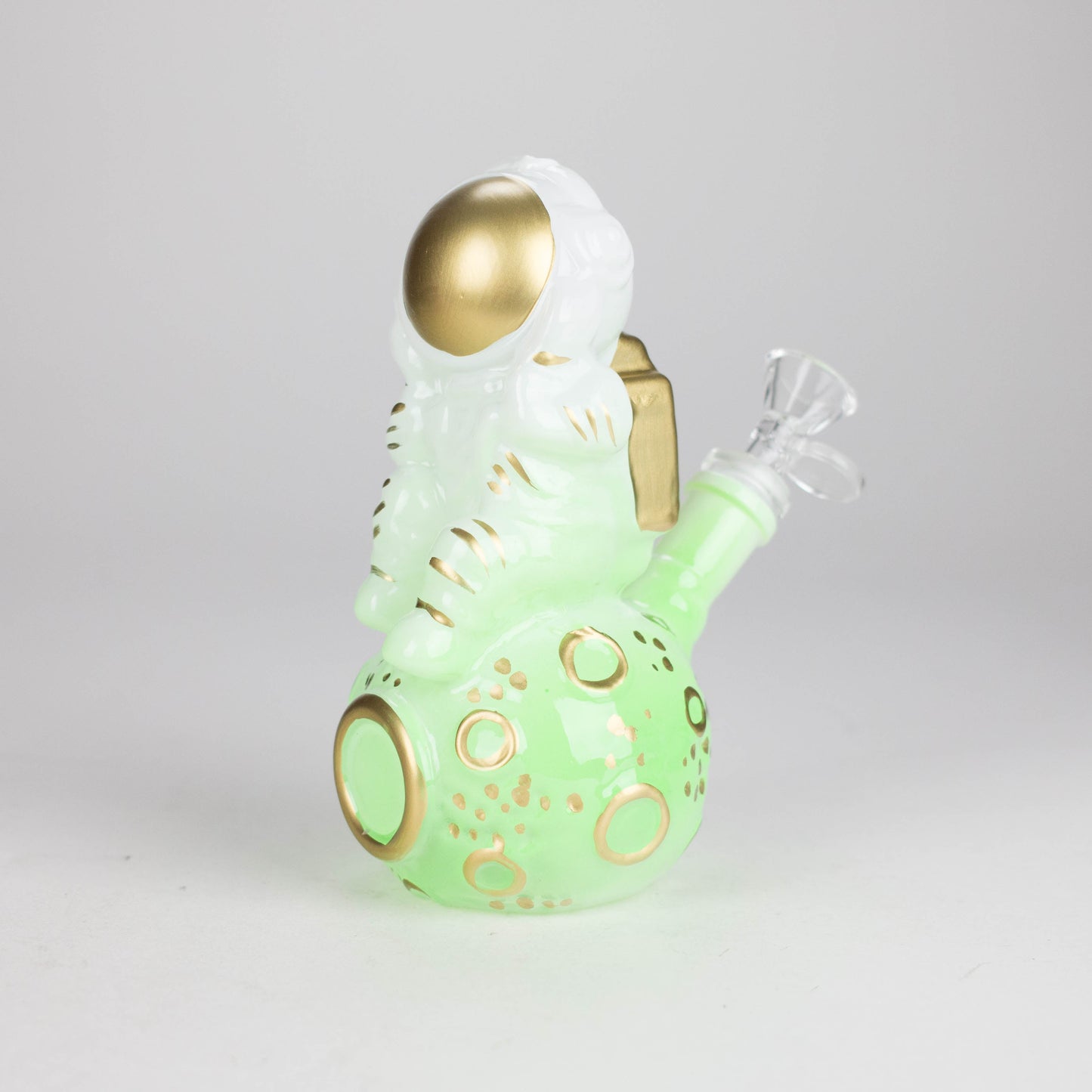 7" 3D Astronaut Glass Bong – Space Inspired Water Pipe