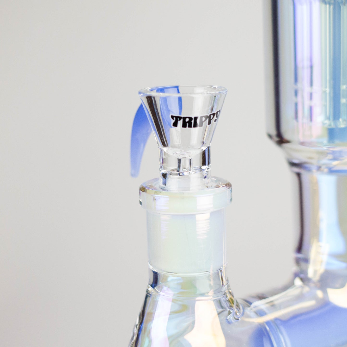 Trippy Glass | 17" 7mm Holographic Stemline Bong – Triple Diffused Perc with 18mm Bowl