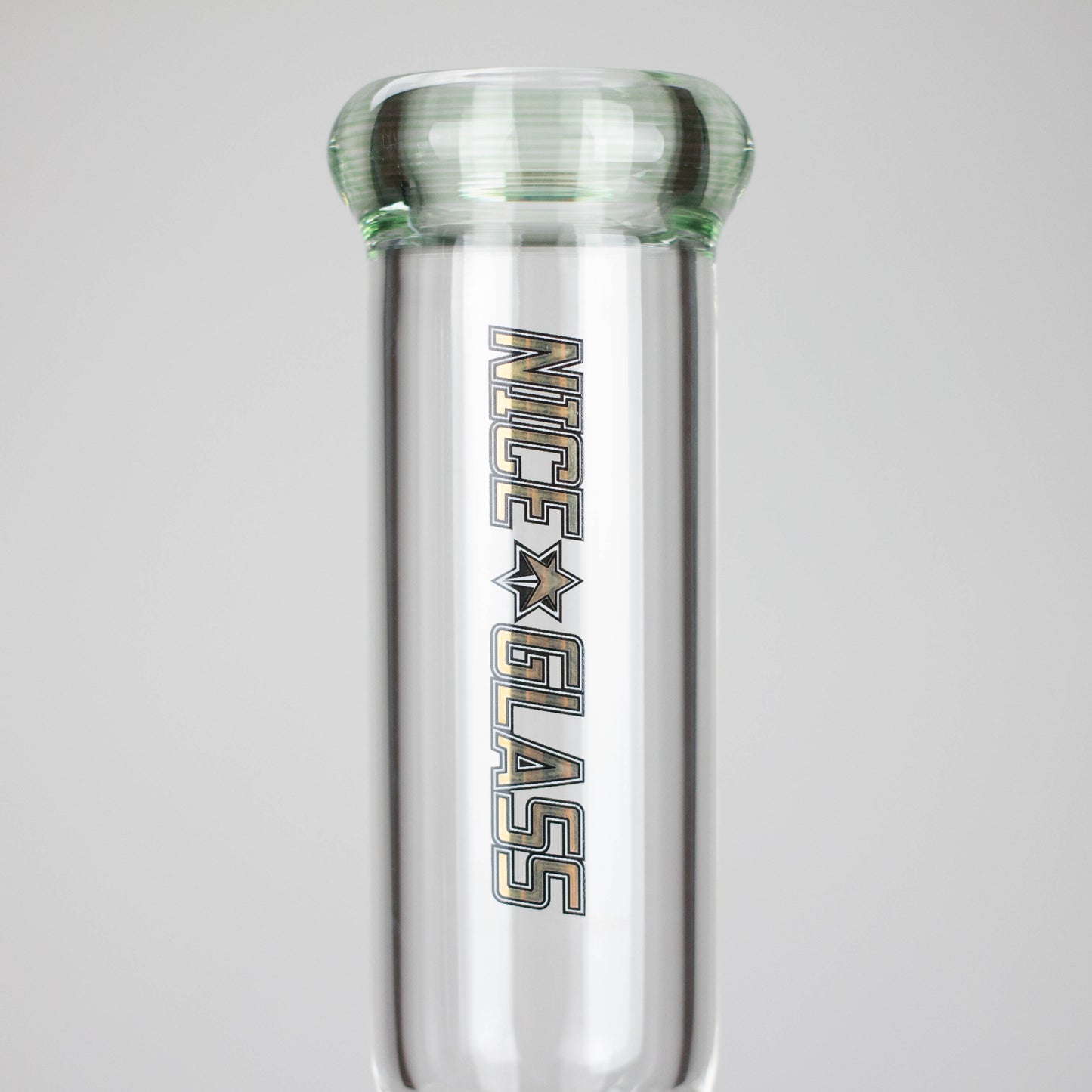 16" Pear Shape Tube with UFO Perc