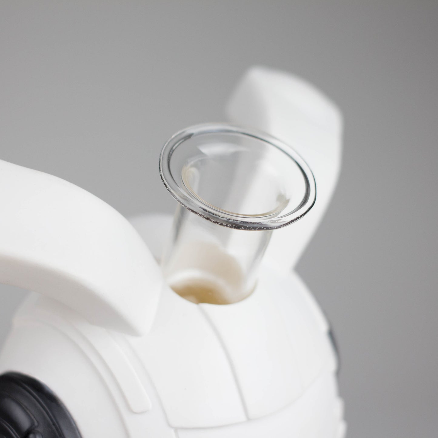 11.5" Vinyl Astronaut Backpack Rabbit Water Pipe