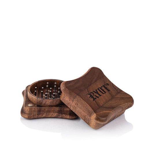 RYOT 1906 Rustic Wooden Grinder