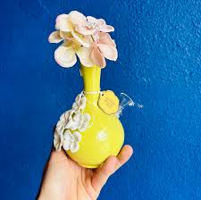 My Bud Vase® Friends Vase Bong