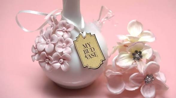 My Bud Vase® Friends Vase Bong